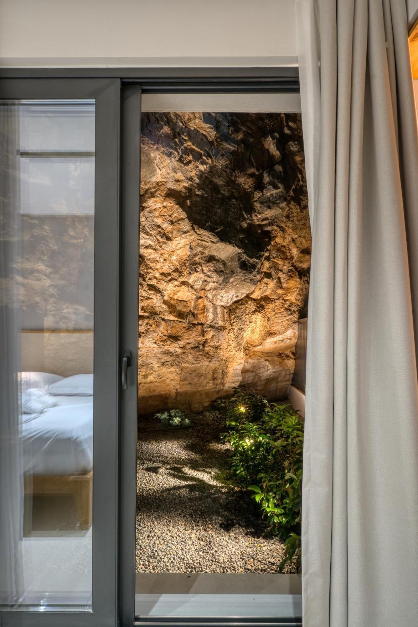 Anima Deluxe Suites Nafplio Exterior photo