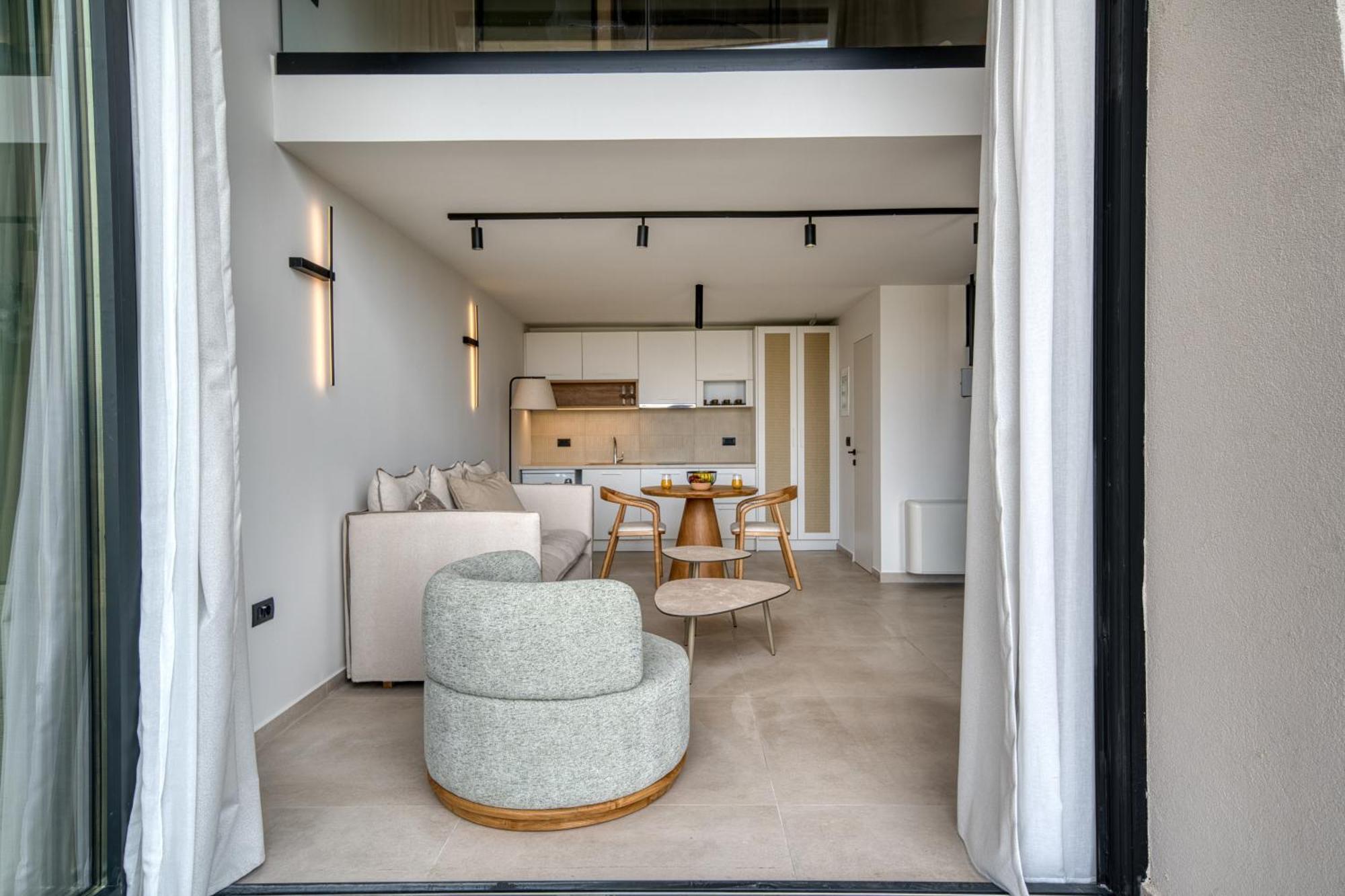 Anima Deluxe Suites Nafplio Exterior photo